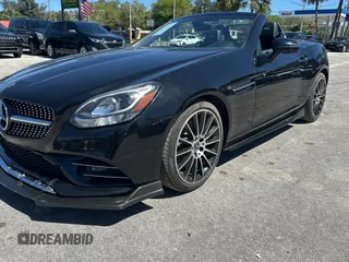 2019 Mercedes-Benz SLC 300 z VIN WDDPK3JA3KF157013, wystawiony jako Copart lot #49665085 z przebiegiem 37 588 mil mil oraz Szkoda całkowita • Salvage title. Historia ofert i sprzedaży dostępna na DreamBid. Obrazek 2.