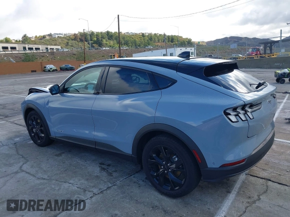 2024 Ford Mustang Mach-E Select с VIN 3FMTK1R47RMA03731, выставлен на аукционе IAAI как лот 41778026 с пробегом Не указан миль и . История ставок и продаж доступна на DreamBid. Изображение 3.