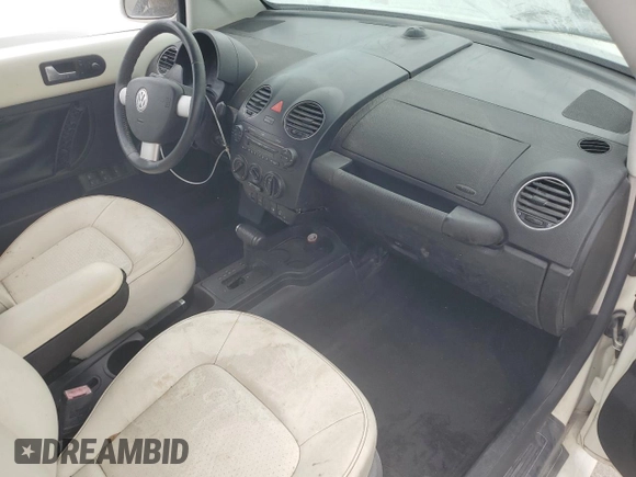 2007 Volkswagen Beetle with VIN 3VWFG31Y47M410557, listed as a Copart auction lot 74986374 with 78,144 mi miles and Salvage Title. Bid and sale history available at DreamBid. Image 8.
