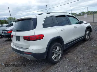 2021 Mercedes-Benz GLB 250 с VIN W1N4M4GB1MW091148, выставлен на аукционе IAAI как лот 42251648 с пробегом 67 415 миль миль и . История ставок и продаж доступна на DreamBid. Изображение 4.