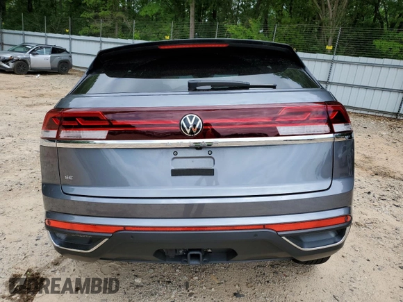 2024 Volkswagen Atlas SE z VIN 1V2WE2CA0RC209115, wystawiony jako Copart lot #54982565 z przebiegiem 13 879 mil mil oraz Szkoda całkowita • Salvage title. Historia ofert i sprzedaży dostępna na DreamBid. Obrazek 6.