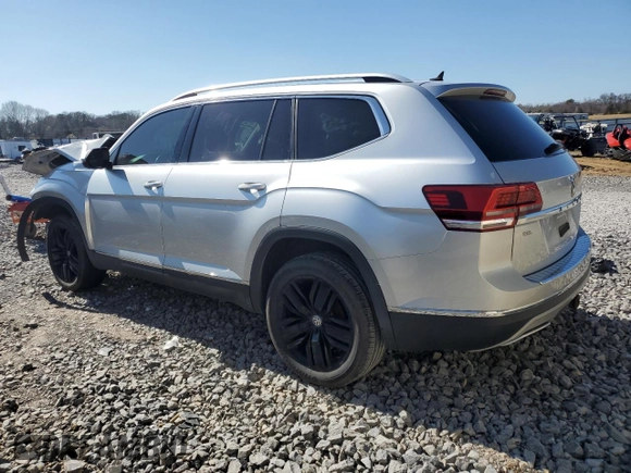 2018 Volkswagen Atlas SEL Premium with VIN 1V2NR2CA0JC574172, listed as a Copart auction lot 49454025 with 113,823 mi miles and Salvage title. Bid and sale history available at DreamBid. Image 2.