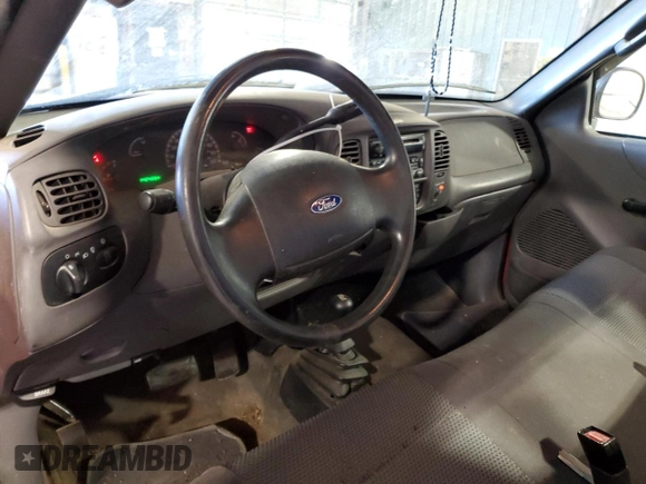 2003 Ford F-150 XL z VIN 2FTRF18W93CB06996, wystawiony jako Copart lot #42758725 z przebiegiem 142 428 mil mil oraz Szkoda całkowita • Salvage title. Historia ofert i sprzedaży dostępna na DreamBid. Obrazek 8.