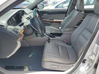 2011 Honda Accord EX-L z VIN 1HGCP3F84BA018491, wystawiony jako Copart lot #60306505 z przebiegiem 125 807 mil mil oraz Czysty tytuł • Clean title. Historia ofert i sprzedaży dostępna na DreamBid. Obrazek 7.
