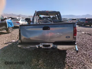 2002 Ford F-250 XL z VIN 1FTNW21F72EA24675, wystawiony jako Copart lot #50554575 z przebiegiem Nie podano mil oraz Nie do naprawy • Non repairable. Historia ofert i sprzedaży dostępna na DreamBid. Obrazek 6.