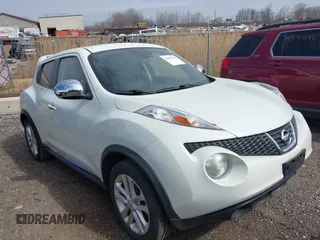 2012 Nissan Juke SL z VIN JN8AF5MV0CT105974, wystawiony jako IAAI lot #41961474 z przebiegiem 138 974 mil mil oraz . Historia ofert i sprzedaży dostępna na DreamBid. Obrazek 1.