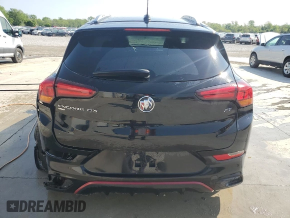 2021 Buick Encore GX Preferred z VIN KL4MMCSL5MB126311, wystawiony jako Copart lot #54846185 z przebiegiem Nie podano mil oraz Szkoda całkowita • Salvage title. Historia ofert i sprzedaży dostępna na DreamBid. Obrazek 6.