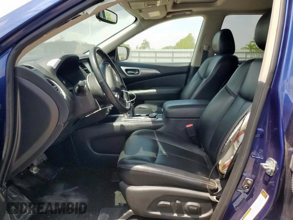 2019 Nissan Pathfinder S z VIN 5N1DR2MM9KC603901, wystawiony jako Copart lot #56871785 z przebiegiem 48 788 mil mil oraz Szkoda całkowita • Salvage title. Historia ofert i sprzedaży dostępna na DreamBid. Obrazek 7.