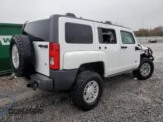 2009 Hummer H3 SUV with VIN 5GTEN13E998152256, listed as a Copart auction lot 82784364 with 134,871 mi miles and Salvage Title. Bid and sale history available at DreamBid. Image 3.