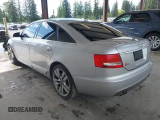2008 Audi S6 z VIN WAUDN74F18N007416, wystawiony jako IAAI lot #42316923 z przebiegiem 83 990 mil mil oraz . Historia ofert i sprzedaży dostępna na DreamBid. Obrazek 3.