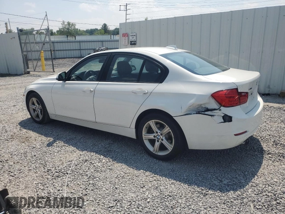 2014 BMW 3 Series 328i xDrive z VIN WBA3B5C50EP539273, wystawiony jako Copart lot #64083275 z przebiegiem Nie podano mil oraz Szkoda całkowita • Salvage title. Historia ofert i sprzedaży dostępna na DreamBid. Obrazek 2.