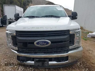2019 Ford Super Duty F-250 SRW XL with VIN 1FT7W2A62KED47573, listed as a IAAI auction lot 42101066 with 26,075 mi miles. Bid and sale history available at carsss.com. Image 12.