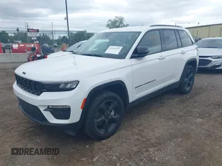 2023 Jeep Grand Cherokee Limited z VIN 1C4RJHBG8PC518881, wystawiony jako IAAI lot #42342233 z przebiegiem 58 773 mil mil oraz . Historia ofert i sprzedaży dostępna na DreamBid. Obrazek 17.