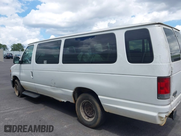 2013 Ford Econoline Passenger XL z VIN 1FBSS3BL0DDA07125, wystawiony jako IAAI lot #42791757 z przebiegiem 204 148 mil mil oraz . Historia ofert i sprzedaży dostępna na DreamBid. Obrazek 14.