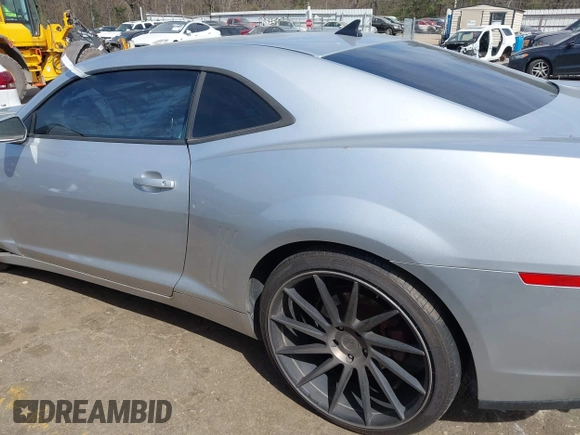 2014 Chevrolet Camaro LS с VIN 2G1FA1E31E9244116, выставлен на аукционе IAAI как лот 41785264 с пробегом 96 936 миль миль и . История ставок и продаж доступна на DreamBid. Изображение 15.
