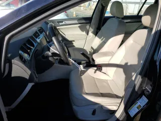 2017 Volkswagen Golf S с VIN 3VWM17AU6HM526535, выставлен на аукционе Copart как лот 82371854 с пробегом 122 537 миль миль и Списание • Salvage title. История ставок и продаж доступна на DreamBid. Изображение 7.