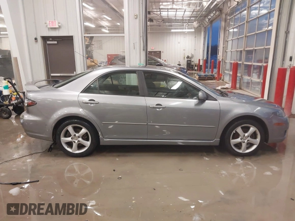 2008 Mazda 6 i Sport VE with VIN 1YVHP80C385M19167, listed as a IAAI auction lot 41282729 with 203,185 mi miles. Bid and sale history available at carsss.com. Image 13.