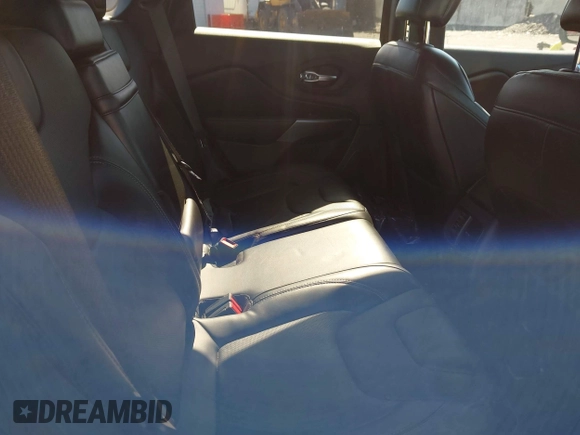2019 Jeep Cherokee Limited with VIN 1C4PJMDX0KD319579, listed as a IAAI auction lot 42116163 with 94,013 mi miles. Bid and sale history available at carsss.com. Image 8.