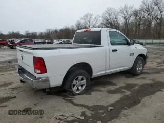 2017 Ram 1500 Tradesman z VIN 3C6JR6AG4HG591621, wystawiony jako Copart lot #43058735 z przebiegiem 48 708 mil mil oraz Szkoda całkowita • Salvage title. Historia ofert i sprzedaży dostępna na DreamBid. Obrazek 3.