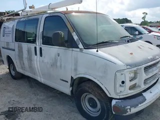 1998 Chevrolet Chevy Van z VIN 1GCEG15M6W1009839, wystawiony jako IAAI lot #42100010 z przebiegiem Nie podano mil oraz . Historia ofert i sprzedaży dostępna na DreamBid. Obrazek 1.