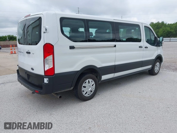 2021 Ford Transit Passenger XL with VIN 1FBAX2Y80MKA31866, listed as a IAAI auction lot 42445861 with 65,193 mi miles and . Bid and sale history available at DreamBid. Image 4.