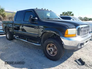 2001 Ford Super Duty F-250 XL with VIN 1FTNW21F71EB25519, listed as a IAAI auction lot 41501368 with 277,130 mi miles. Bid and sale history available at carsss.com. Image 1.