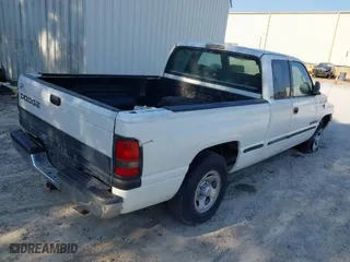 1998 Dodge Ram 1500 with VIN 3B7HC12Z8WG170221, listed as a IAAI auction lot 42055064 with 1 mi miles. Bid and sale history available at carsss.com. Image 4.