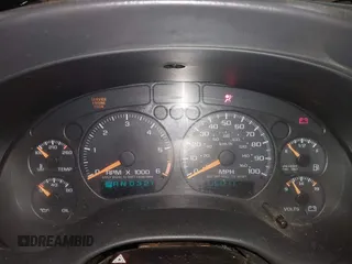 1999 GMC Jimmy SLS Comfort/Convenience with VIN 1GKCT18W1XK503719, listed as a IAAI auction lot 41536310 with 151,211 mi miles. Bid and sale history available at carsss.com. Image 7.