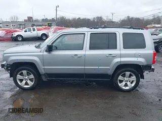 2015 Jeep Patriot High Altitude with VIN 1C4NJRFB2FD292056, listed as a IAAI auction lot 42016017 with 80,462 mi miles and . Bid and sale history available at carsss.com. Image 15.