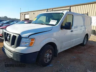 2016 Nissan NV SV z VIN 1N6BF0KM0GN810830, wystawiony jako IAAI lot #41421636 z przebiegiem 190 532 mil mil oraz . Historia ofert i sprzedaży dostępna na DreamBid. Obrazek 17.