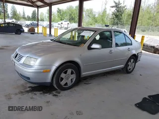 2000 Volkswagen Jetta GLS z VIN 3VWSA29M4YM195775, wystawiony jako IAAI lot #42131518 z przebiegiem 314 472 mil mil oraz . Historia ofert i sprzedaży dostępna na DreamBid. Obrazek 2.