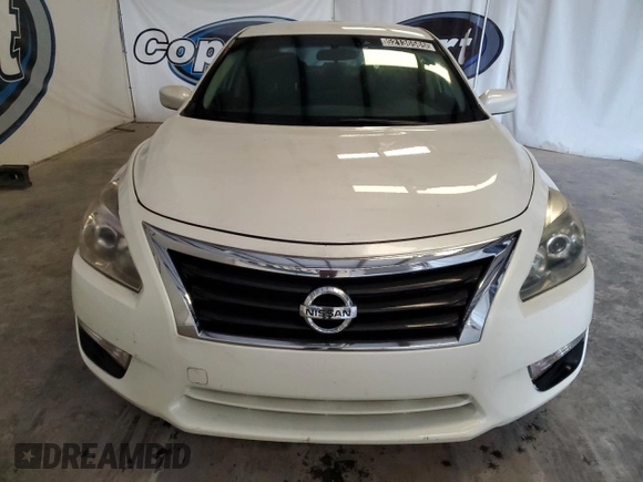 2014 Nissan Altima 2.5 S with VIN 1N4AL3AP4EN362390, listed as a Copart auction lot 52136585 with 147,004 mi miles and Clean Title. Bid and sale history available at carsss.com. Image 5.