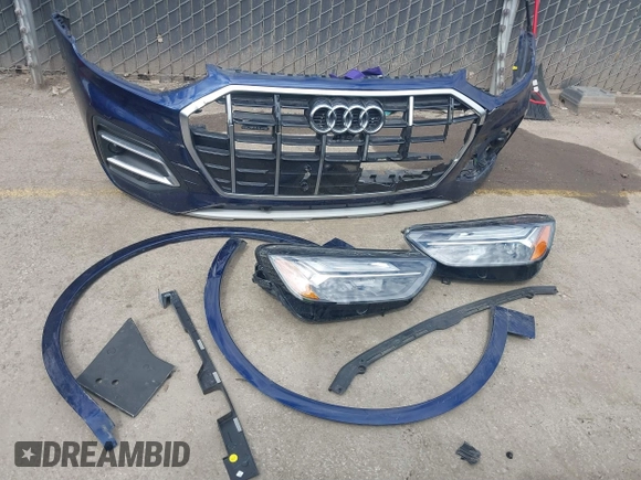 2021 Audi Q5 Premium Plus with VIN WA1BAAFY6M2015664, listed as a IAAI auction lot 41860435 with 26,088 mi miles. Bid and sale history available at carsss.com. Image 12.