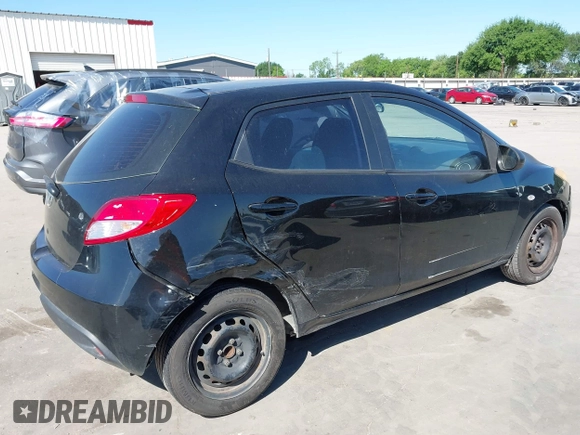 2012 Mazda 2 Sport with VIN JM1DE1KZ0C0146875, listed as a IAAI auction lot 41974461 with 211,414 mi miles. Bid and sale history available at carsss.com. Image 6.