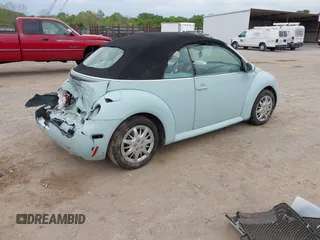 2005 Volkswagen Beetle GL with VIN 3VWBM31Y45M313007, listed as a IAAI auction lot 42075021 with 176,274 mi miles and . Bid and sale history available at DreamBid. Image 4.