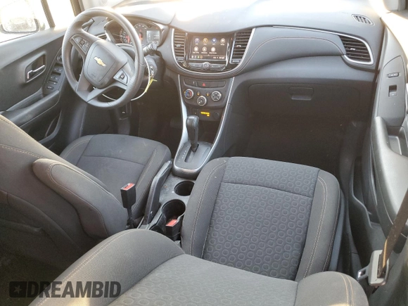 2022 Chevrolet Trax LS with VIN KL7CJNSM5NB507041, listed as a Copart auction lot 88990665 with 30,986 mi miles and Salvage Title. Bid and sale history available at carsss.com. Image 8.