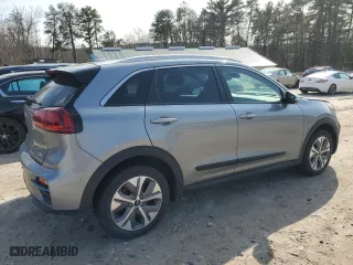 2022 Kia Niro EV S with VIN KNDCC3LG3N5121923, listed as a Copart auction lot 49021805 with 37,890 mi miles and Salvage Title. Bid and sale history available at carsss.com. Image 3.