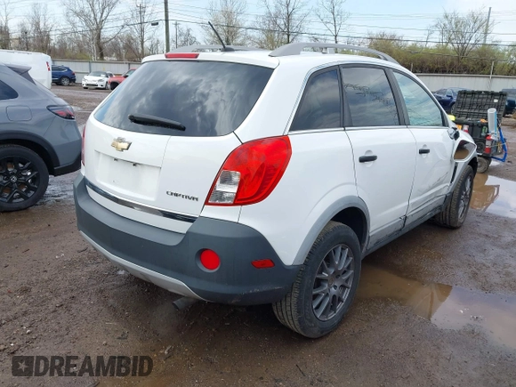 2014 Chevrolet Captiva Sport LS with VIN 3GNAL2EK9ES657923, listed as a IAAI auction lot 41903195 with 120,786 mi miles. Bid and sale history available at carsss.com. Image 4.