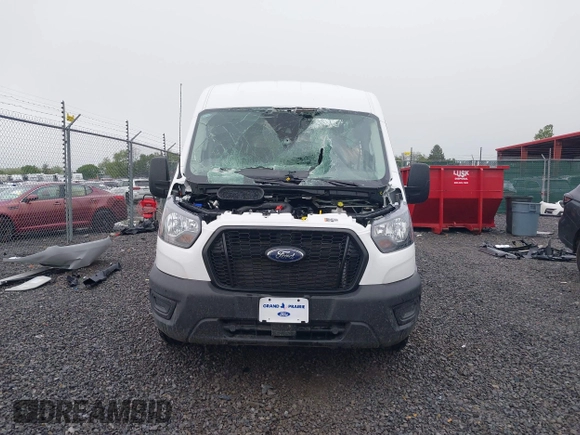 2024 Ford Transit Passenger XL with VIN 1FBAX2C89RKB89363, listed as a IAAI auction lot 42216151 with 1,496 mi miles and . Bid and sale history available at DreamBid. Image 13.
