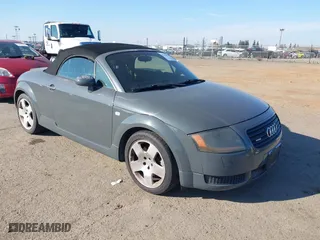 2001 Audi TT with VIN TRUUT28N111028525, listed as a IAAI auction lot 41400729 with 157,516 mi miles. Bid and sale history available at carsss.com. Image 1.