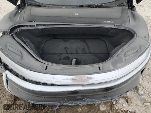 2023 Lucid Air Grand Touring z VIN 50EA1GBA8PA001431, wystawiony jako Copart lot #75683014 z przebiegiem 12 117 mil mil oraz Szkody całkowita. Historia ofert i sprzedaży dostępna na DreamBid. Obrazek 11.