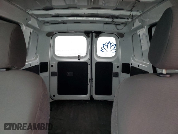 2017 Nissan NV200 S z VIN 3N6CM0KN2HK712960, wystawiony jako Copart lot #83857044 z przebiegiem 114 288 mil mil oraz Szkoda całkowita • Salvage title. Historia ofert i sprzedaży dostępna na DreamBid. Obrazek 10.