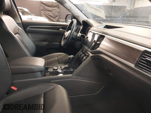 2023 Volkswagen Atlas SE с VIN 1V2KR2CA1PC545467, выставлен на аукционе IAAI как лот 42485832 с пробегом 45 315 миль миль и . История ставок и продаж доступна на DreamBid. Изображение 5.