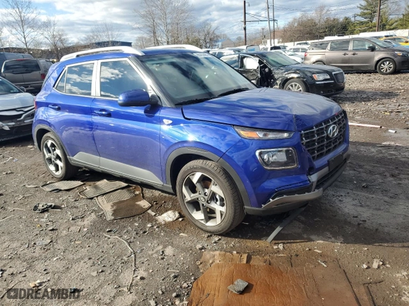 2024 Hyundai Venue Limited with VIN KMHRC8A34RU341523, listed as a Copart auction lot 85797484 with 7,808 mi miles and Salvage Title. Bid and sale history available at carsss.com. Image 4.
