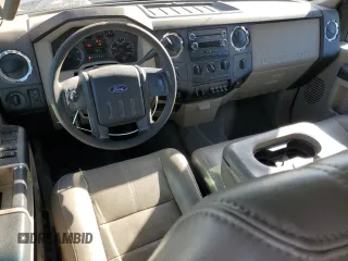 2010 Ford F-250 XL with VIN 1FTSW2BR8AEA98486, listed as a Copart auction lot 81964114 with 240,827 mi miles and Salvage title. Bid and sale history available at DreamBid. Image 8.