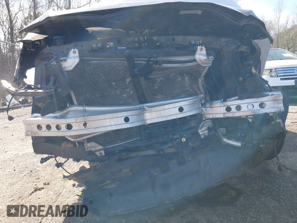 2021 Honda Passport Elite z VIN 5FNYF8H04MB023101, wystawiony jako IAAI lot #41559545 z przebiegiem Nie podano mil oraz . Historia ofert i sprzedaży dostępna na DreamBid. Obrazek 13.