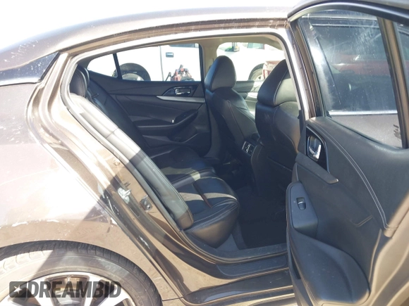 2016 Nissan Maxima Platinum with VIN 1N4AA6AP2GC385723, listed as a IAAI auction lot 41753328 with 162,845 mi miles and . Bid and sale history available at DreamBid. Image 8.