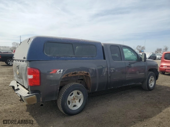 2010 Chevrolet Silverado 1500 LT with VIN 1GCSKSE30AZ249669, listed as a Copart auction lot 49001445 with 233,604 mi miles and Salvage Title. Bid and sale history available at carsss.com. Image 3.