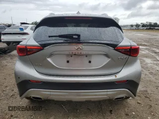 2017 Infiniti QX30 Premium with VIN SJKCH5CR6HA025128, listed as a Copart auction lot 55146374 with 92,547 mi miles and Salvage Title. Bid and sale history available at carsss.com. Image 6.