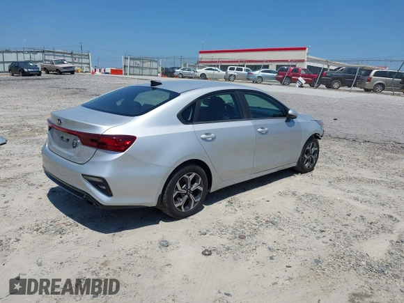 2019 Kia Forte LXS z VIN 3KPF24AD8KE024487, wystawiony jako IAAI lot #42138829 z przebiegiem 110 899 mil mil oraz . Historia ofert i sprzedaży dostępna na DreamBid. Obrazek 4.